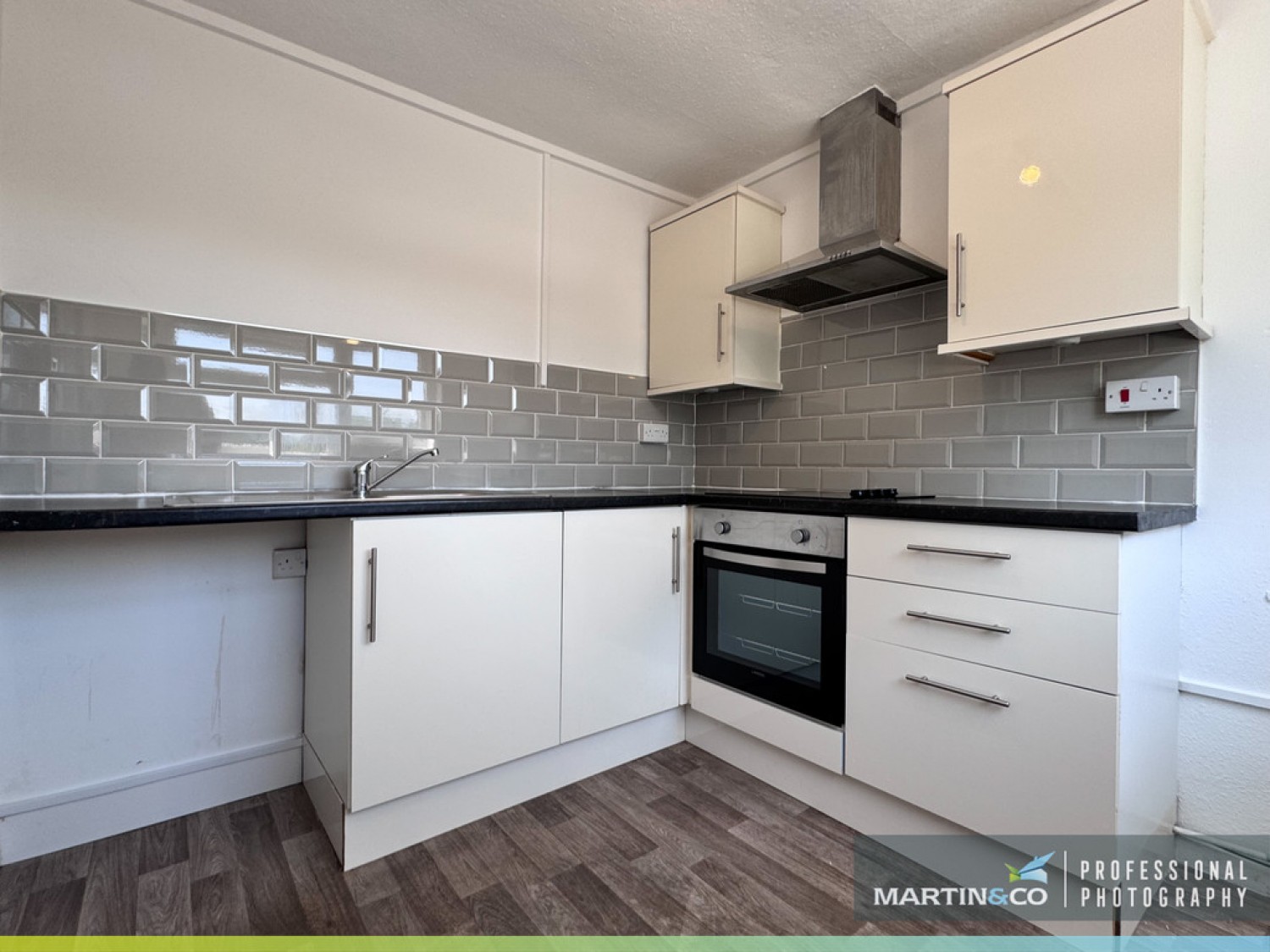 2 bedroom Flat for Letting Caerphilly Road, Birchgrove