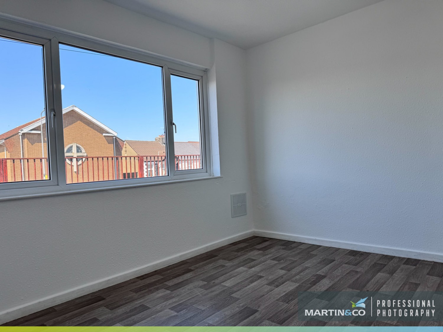 2 bedroom Flat for Letting Caerphilly Road, Birchgrove