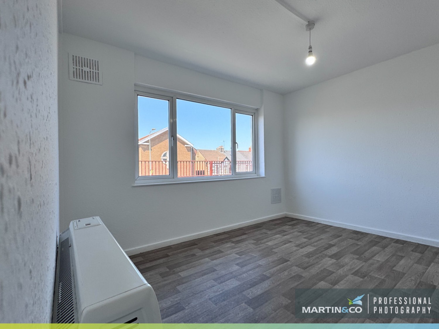 2 bedroom Flat for Letting Caerphilly Road, Birchgrove