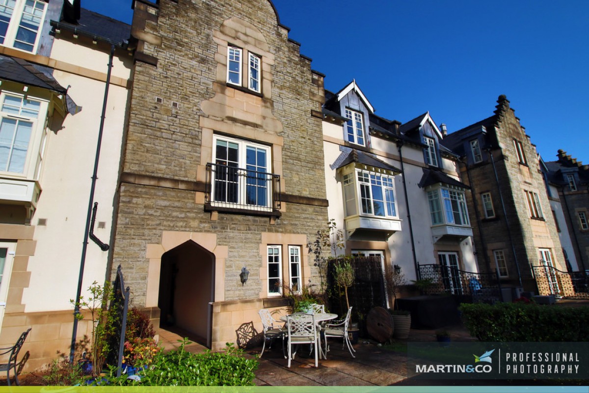 Western Courtyard, Talygarn Manor