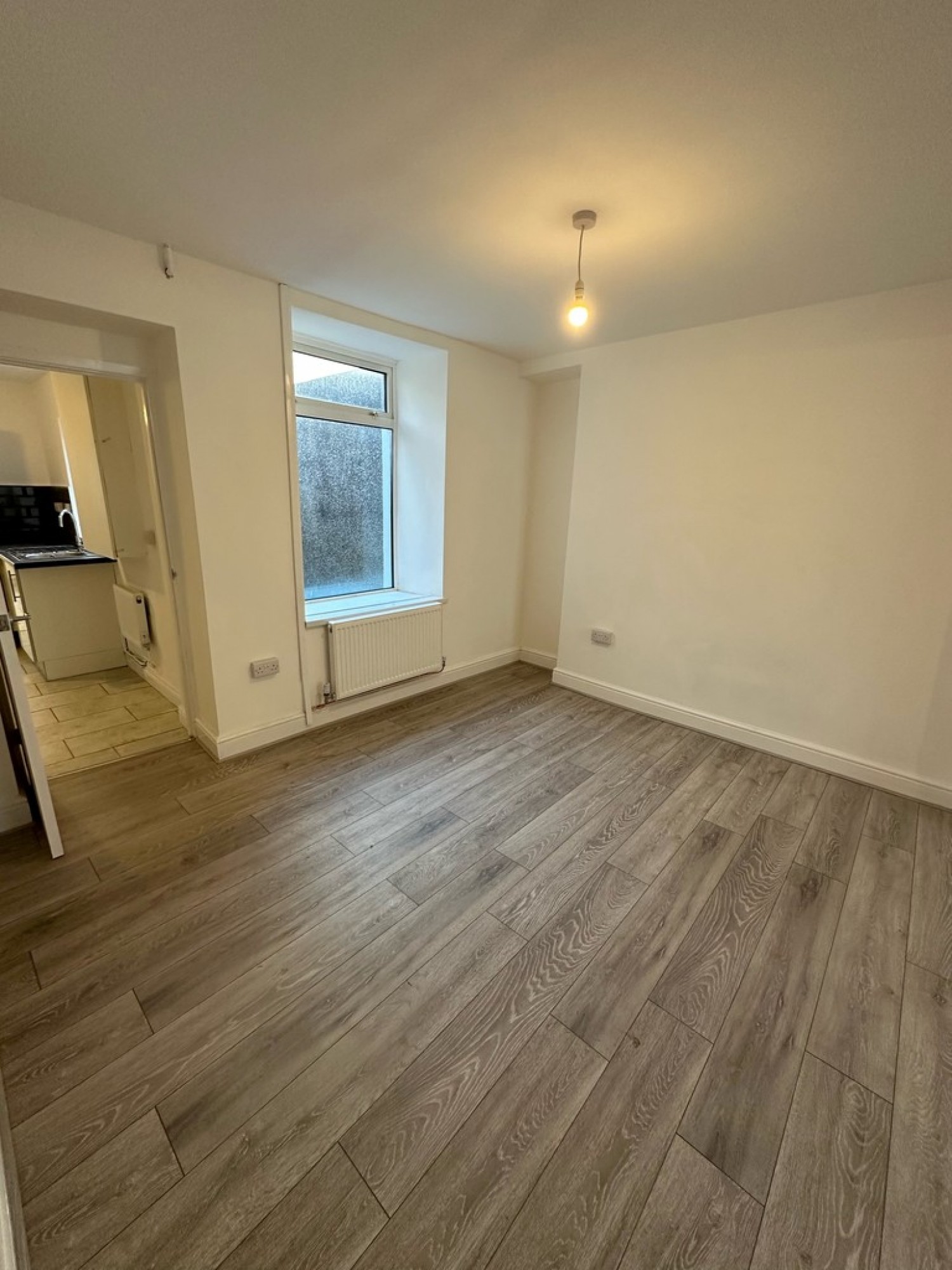 2 bedroom House for Letting Alma Street, Twyn