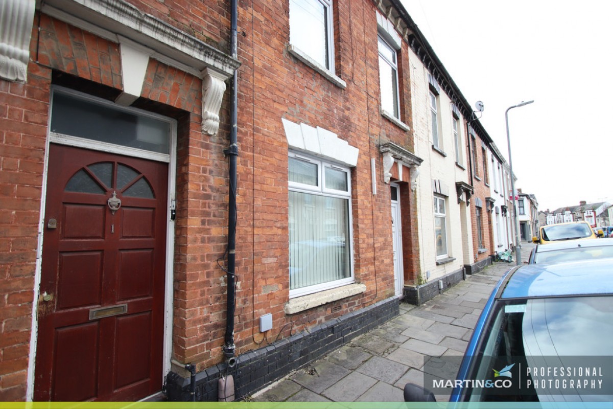 Green Street, Riverside