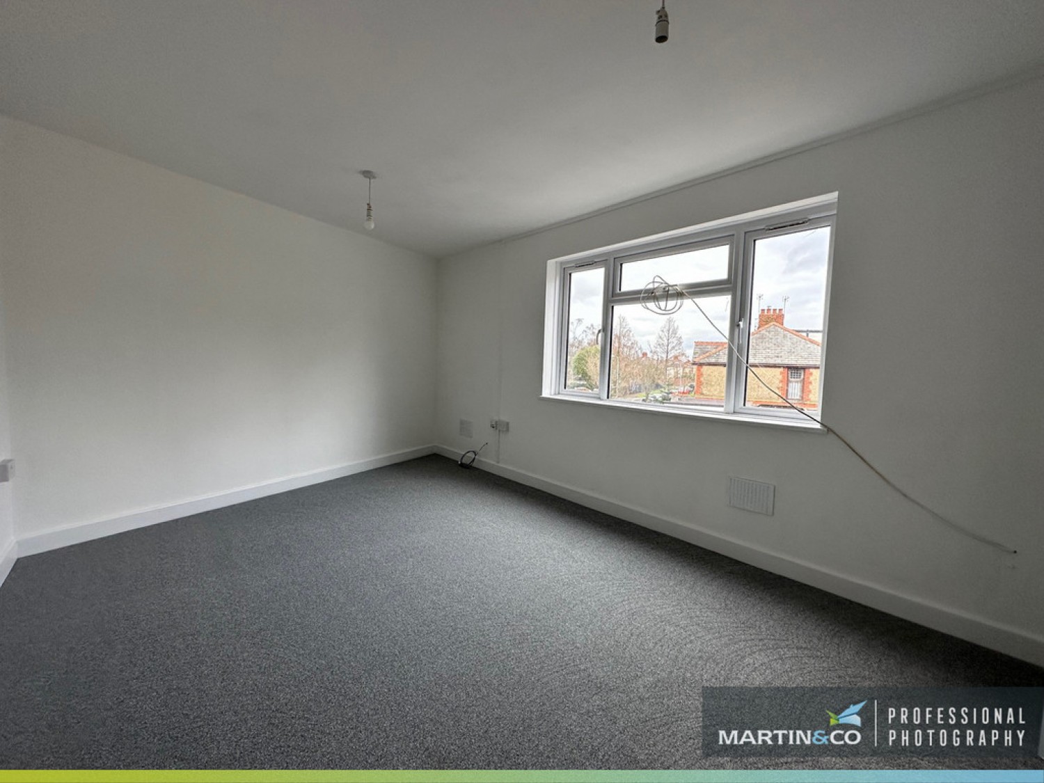 2 bedroom Flat for Letting Caerphilly Road, Birchgrove