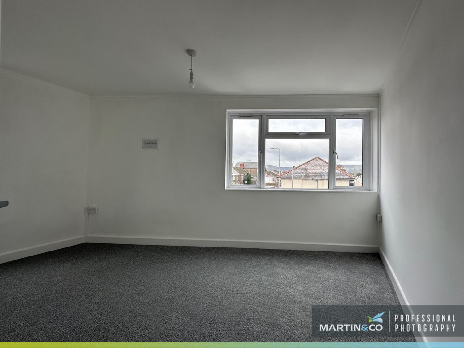 2 bedroom Flat for Letting Caerphilly Road, Birchgrove