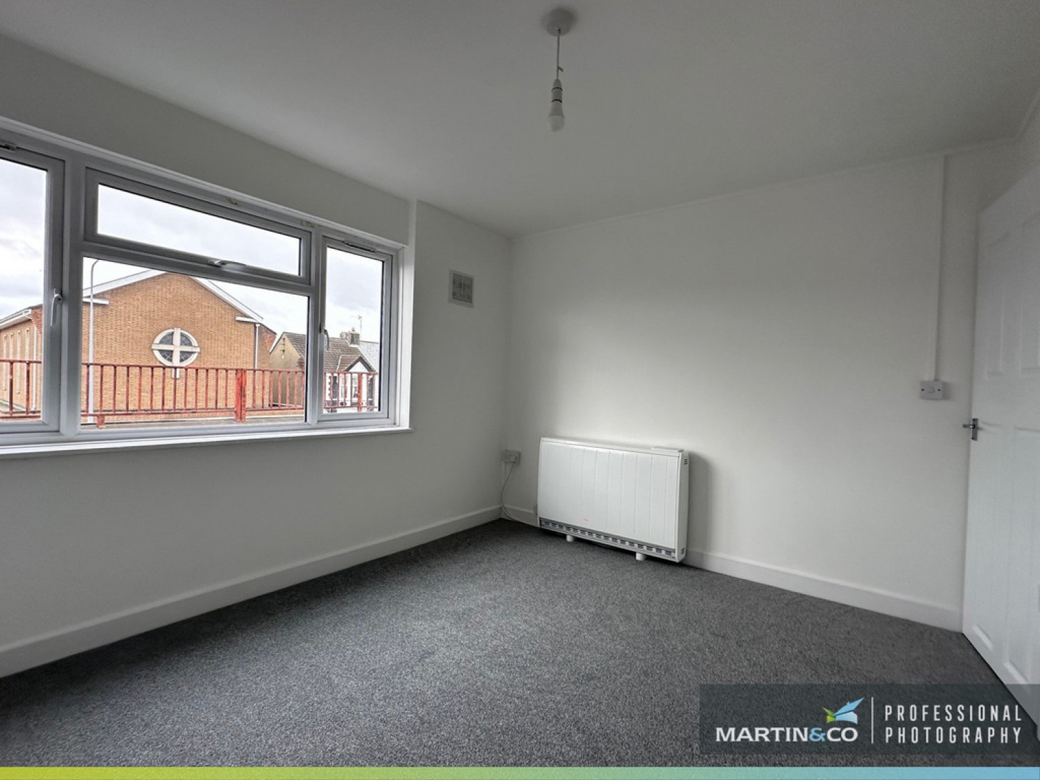 2 bedroom Flat for Letting Caerphilly Road, Birchgrove