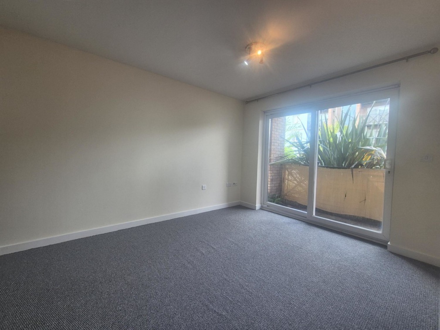 Pentland Close , Llanishen , Cardiff