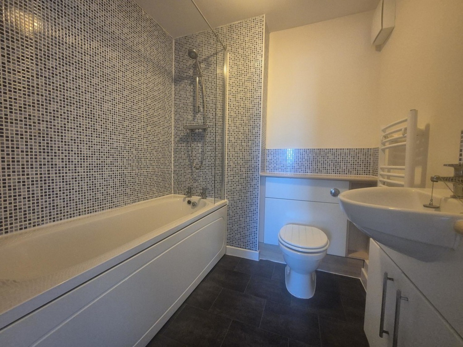 Pentland Close , Llanishen , Cardiff
