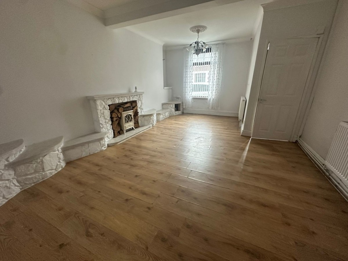 Kimberley Place, Troedyrhiw