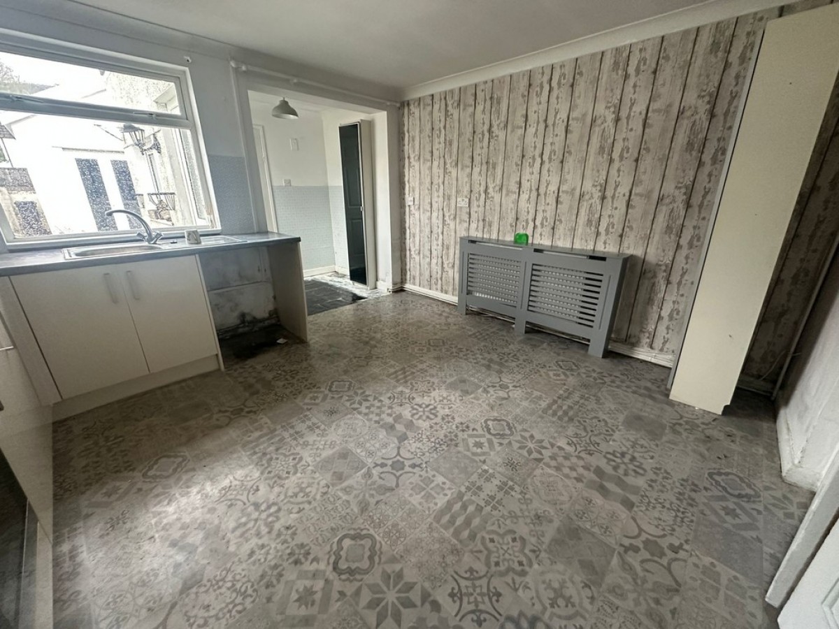 Kimberley Place, Troedyrhiw