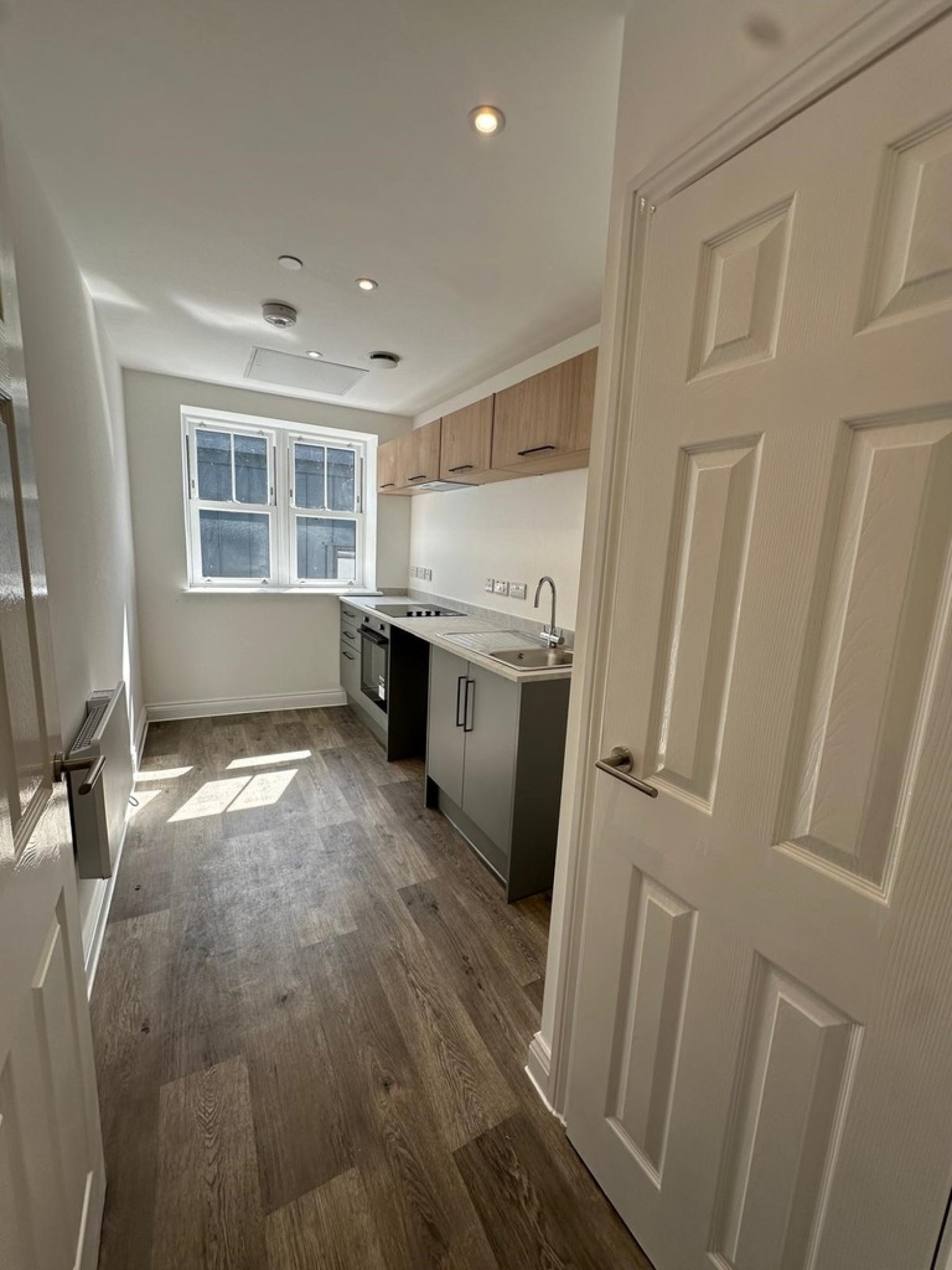 1 bedroom Flat for Letting Howfield Flats, High Street, Merthyr Tydfil