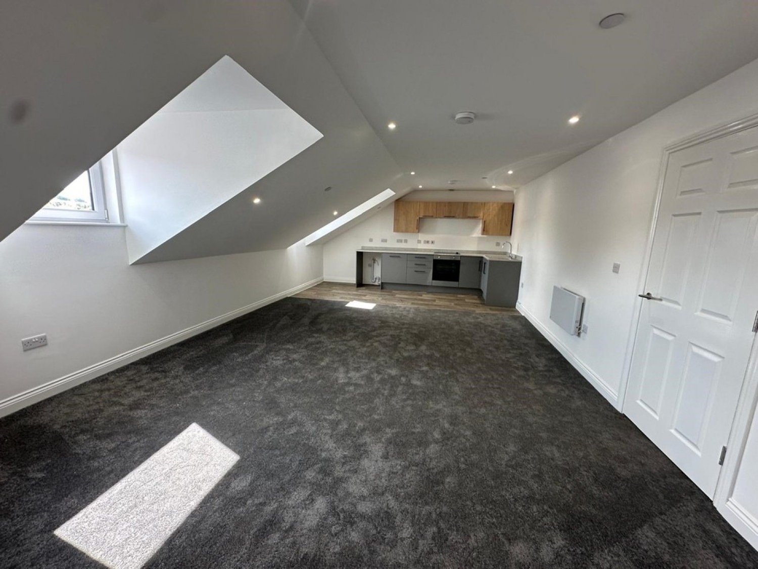 2 bedroom Flat for Letting Howfield Flats, High Street, Merthyr Tydfil