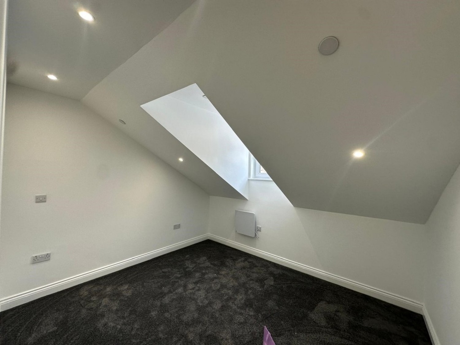 2 bedroom Flat for Letting Howfield Flats, High Street, Merthyr Tydfil