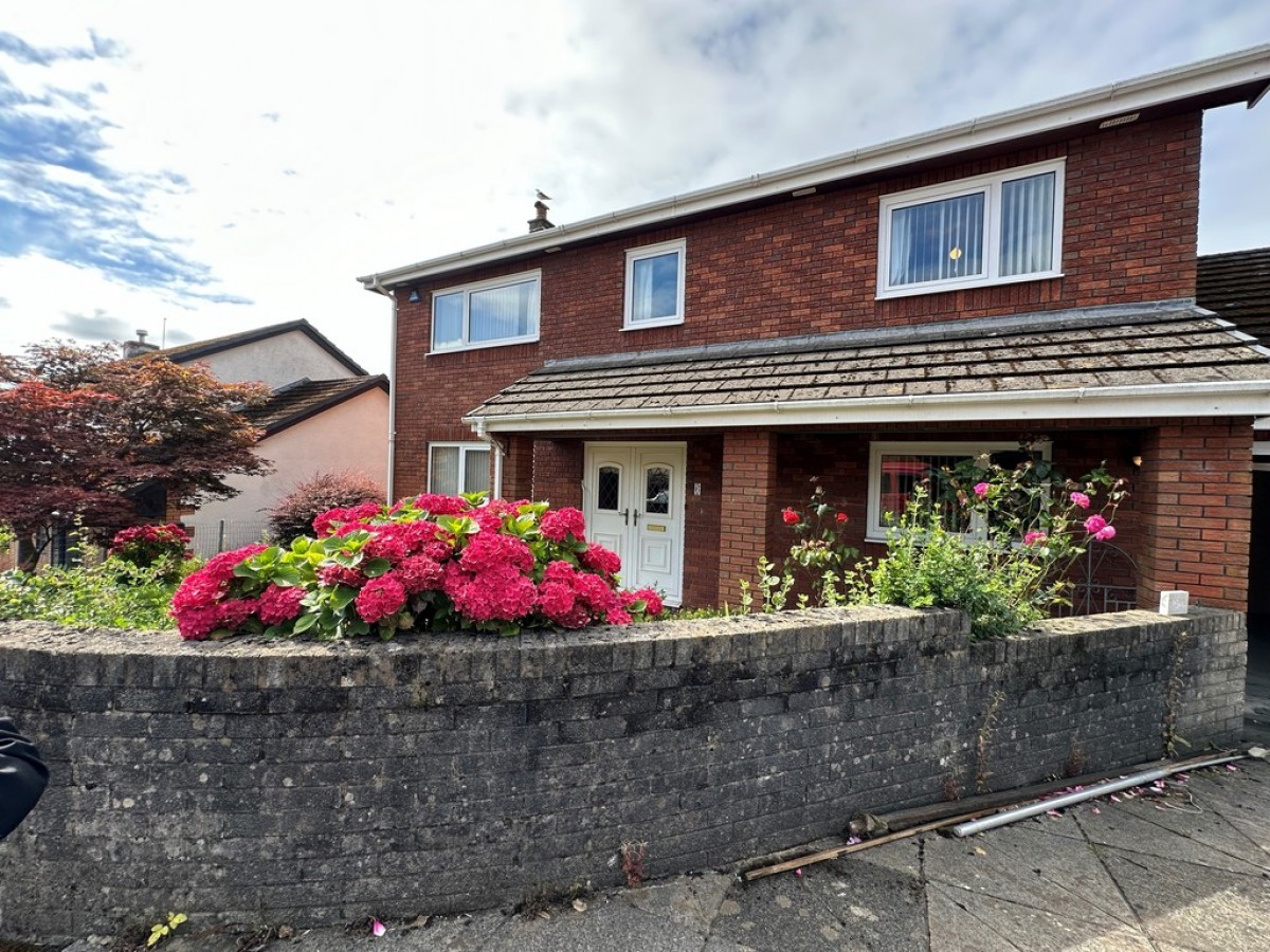 St John's Close, Cefn Coed