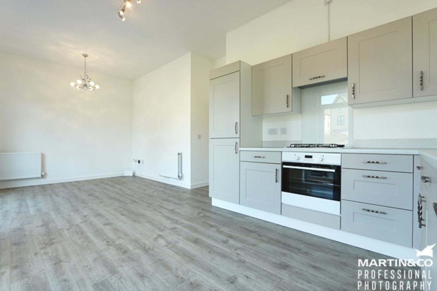 2 bedroom Flat for Letting The Risings, St Edeyrns , Cardiff