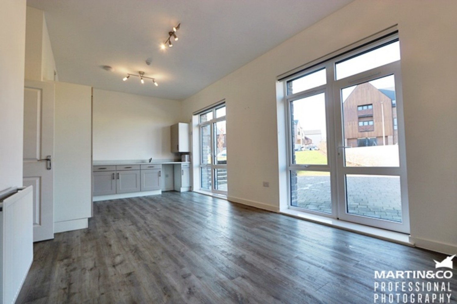2 bedroom Flat for Letting The Risings, St Edeyrns , Cardiff