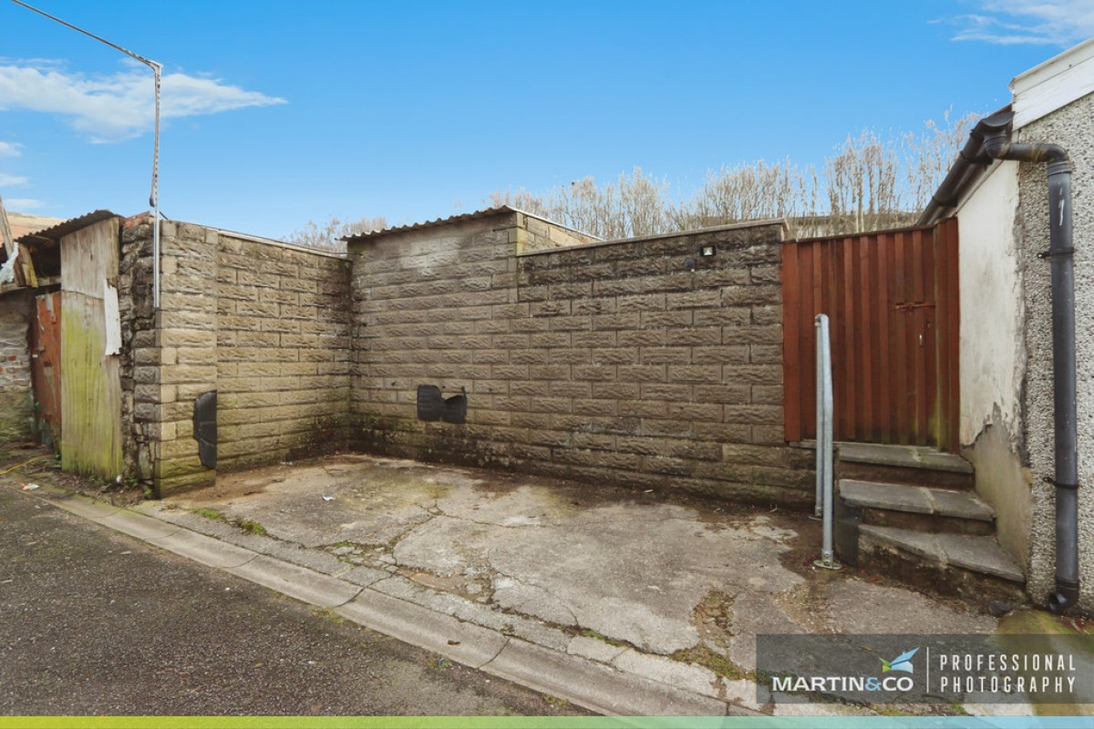 Sherwood Street, Tonypandy