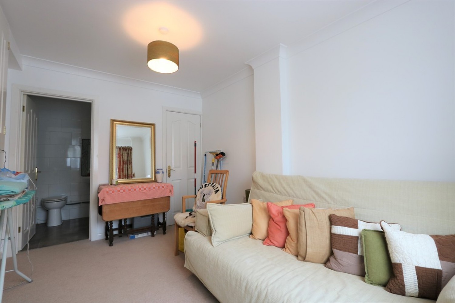 4 bedroom House for Sale Farm Drive, Cyncoed