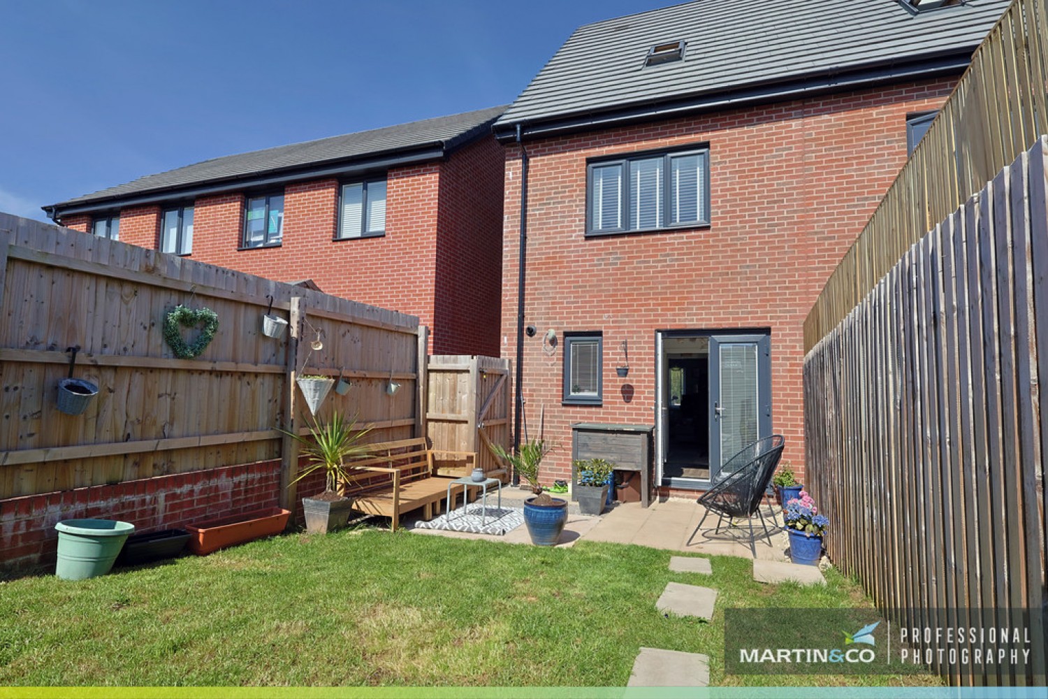 3 bedroom House for Sale Church Road, St Edeyrns