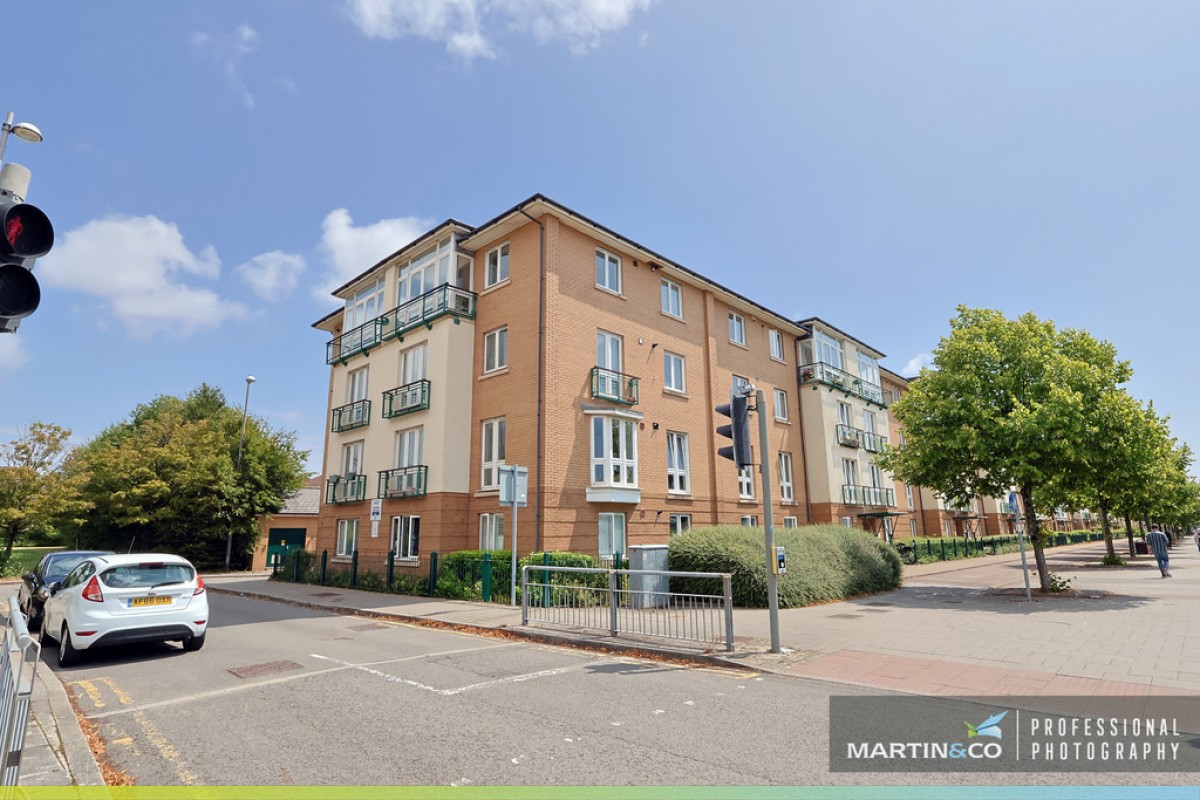 Roma House, Vellacott Close