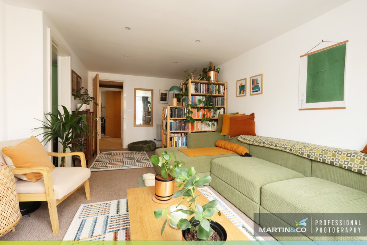 Roma House, Vellacott Close