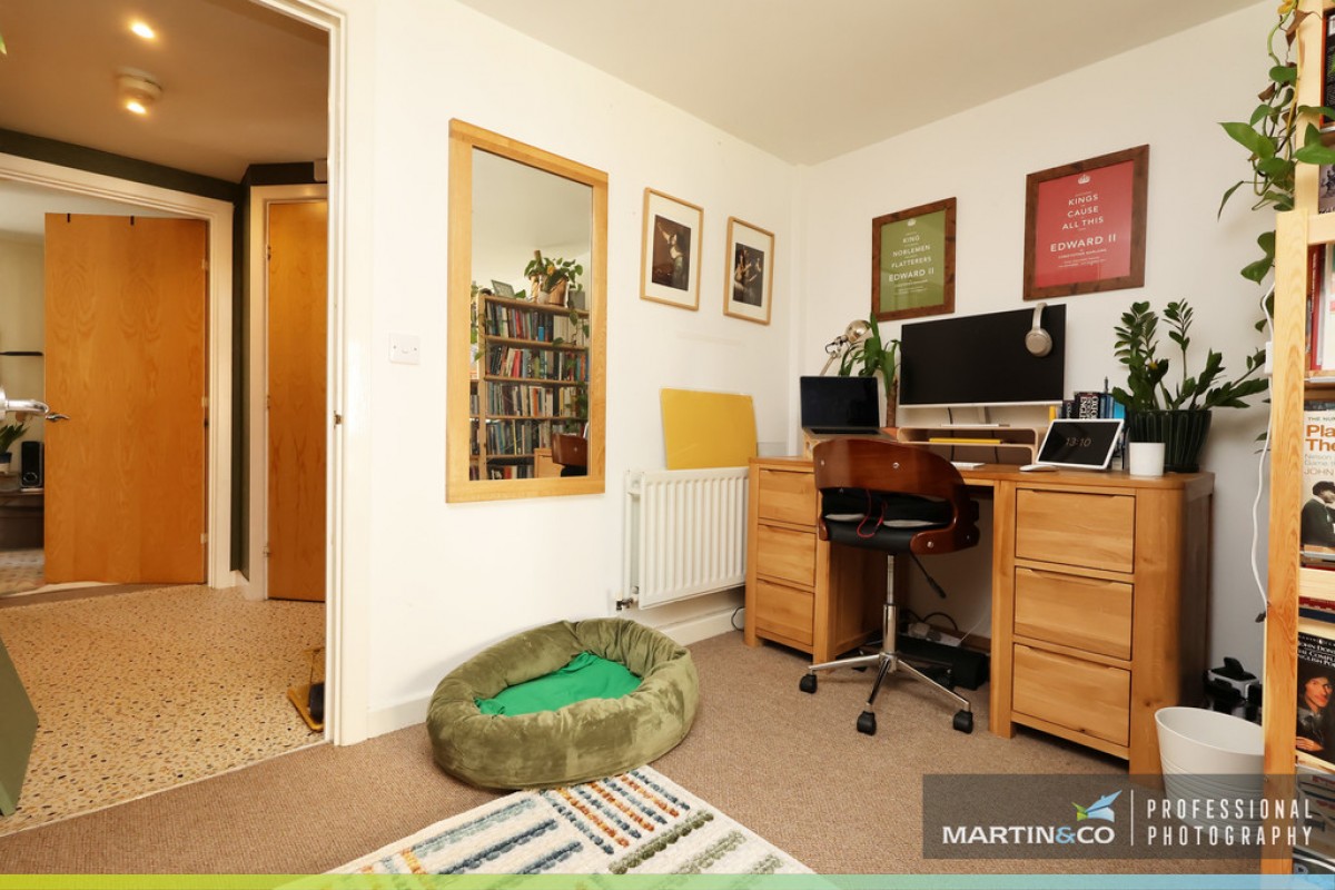 Roma House, Vellacott Close