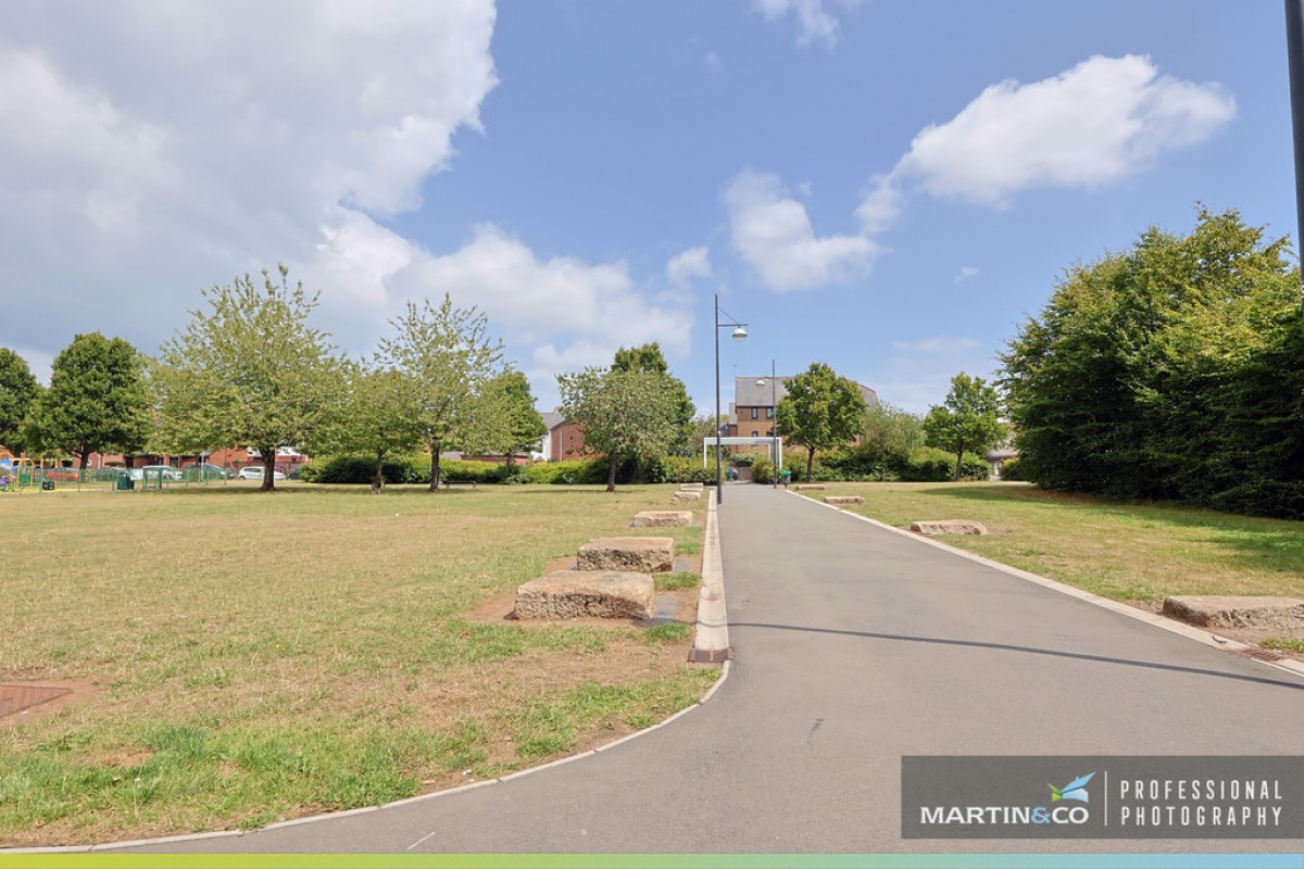 Roma House, Vellacott Close