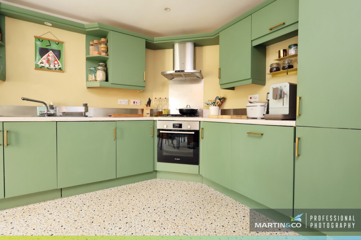 Roma House, Vellacott Close