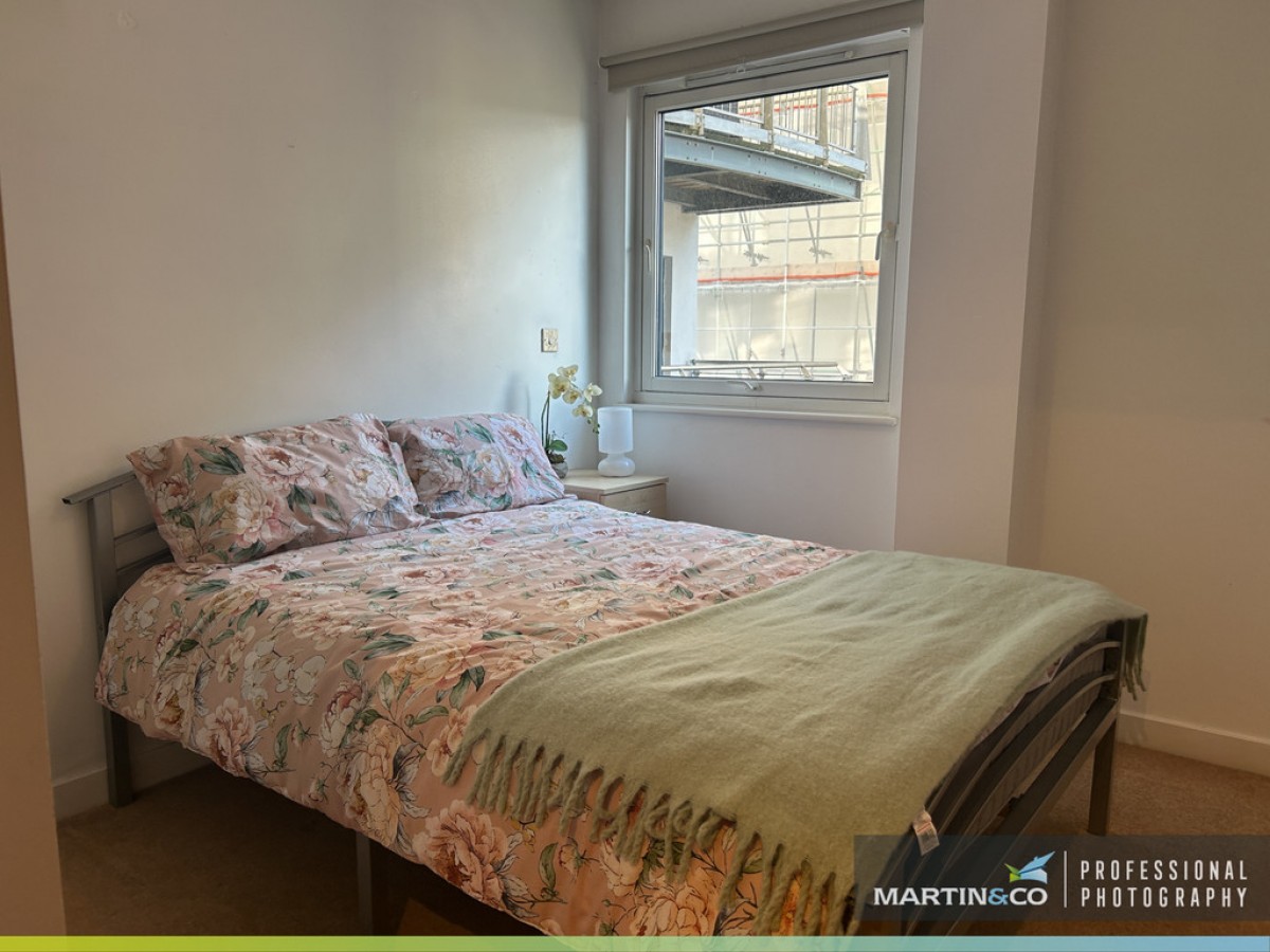 Cambria, Victoria Wharf