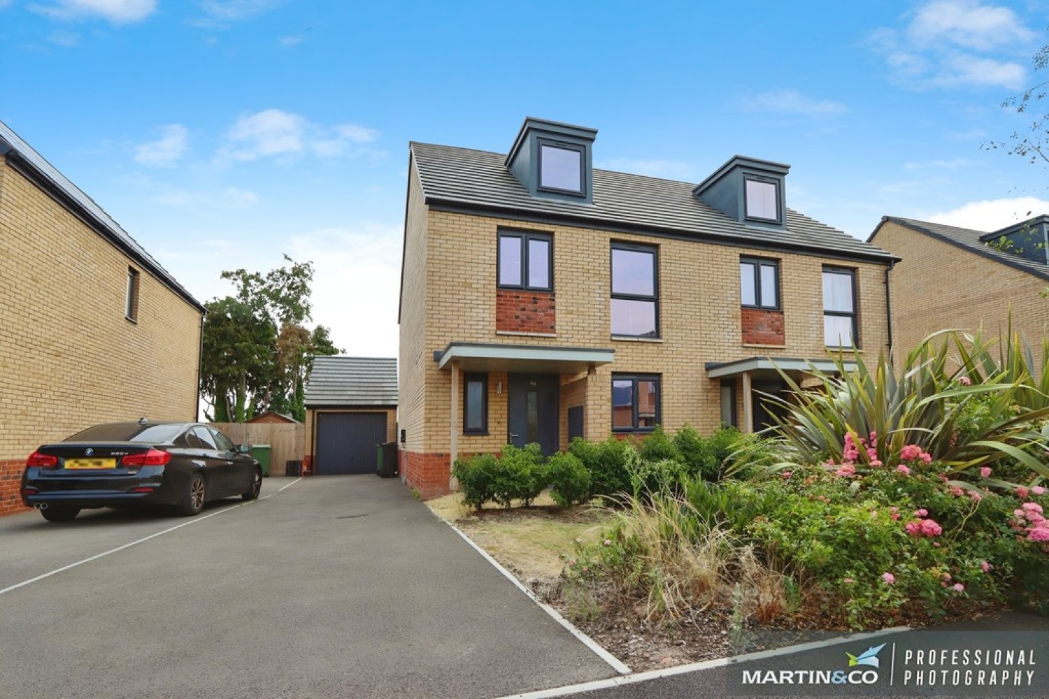 Maes Yr Ysgol, Aspen Grove