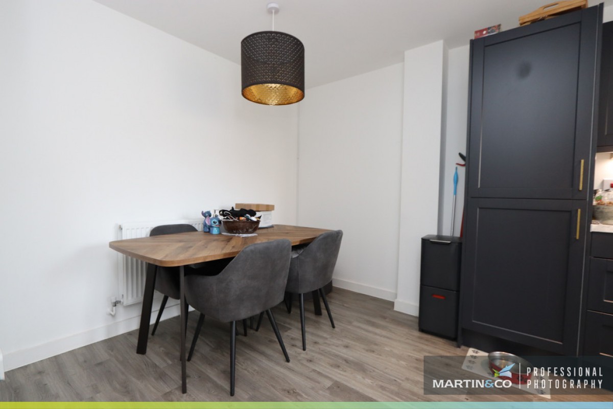 Maes Yr Ysgol, Aspen Grove