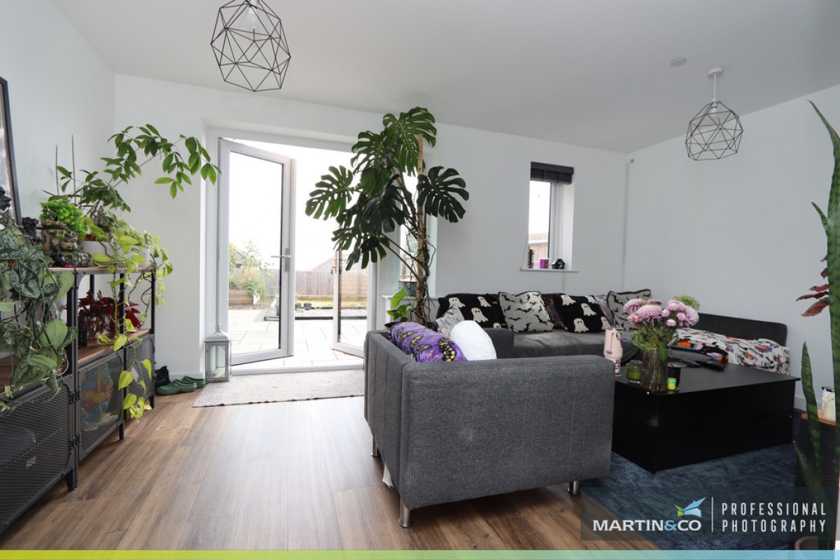 Maes Yr Ysgol, Aspen Grove