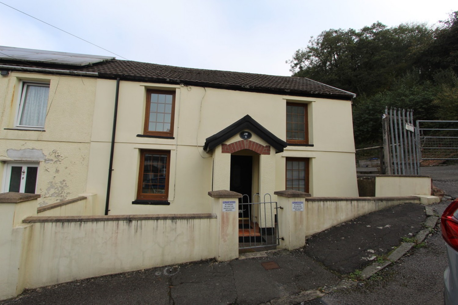 2 bedroom House for Sale Dan-Y-Twyn, Treharris, Merthyr Tydfil