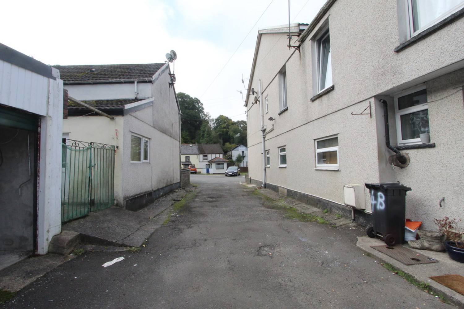 2 bedroom House for Sale Dan-Y-Twyn, Treharris, Merthyr Tydfil