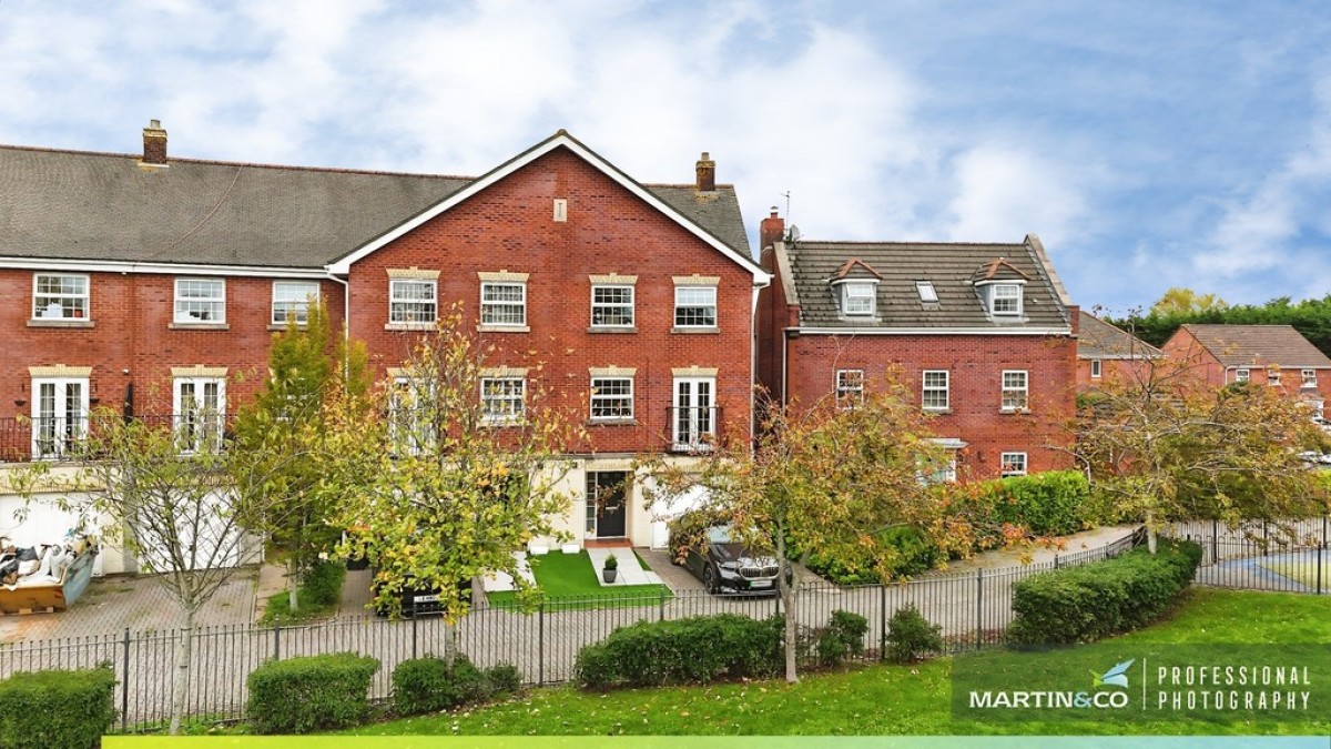 Cambrian Crescent, Marshfield