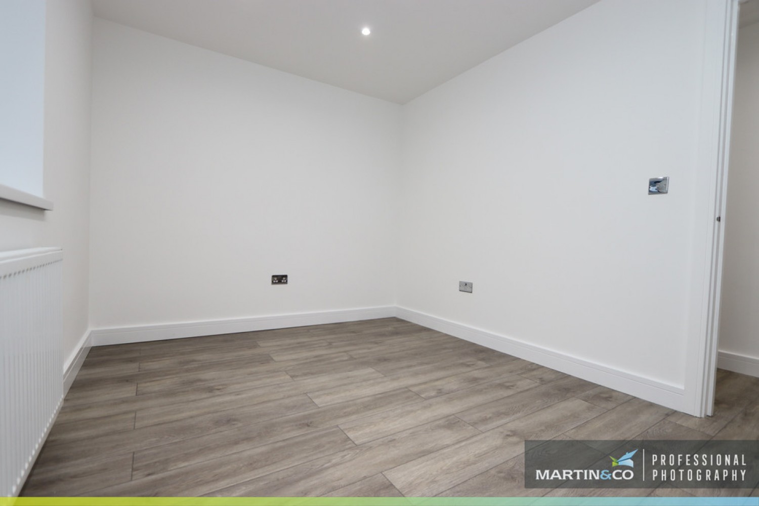 2 bedroom Flat in Cyril Crescent, Roath