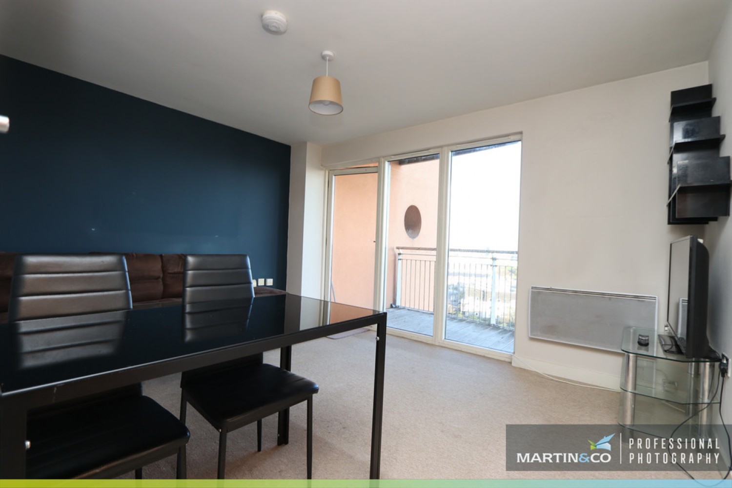 Roma, Victoria Wharf