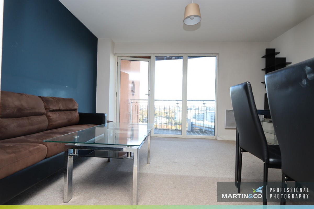 Roma, Victoria Wharf