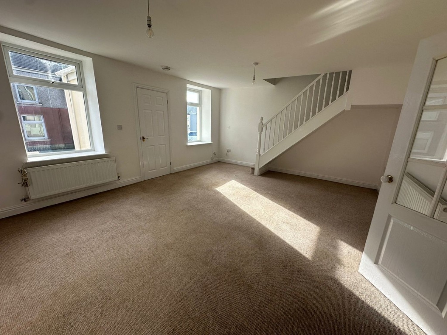 3 bedroom House in High Street, Dowlais