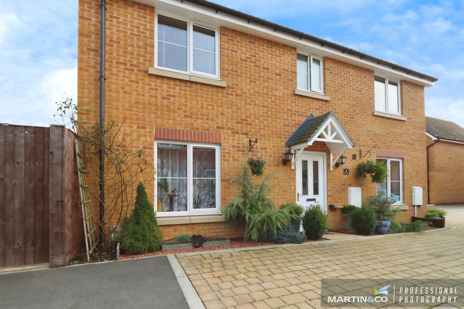 4 bedroom House in Puddlers Row, Rogerstone