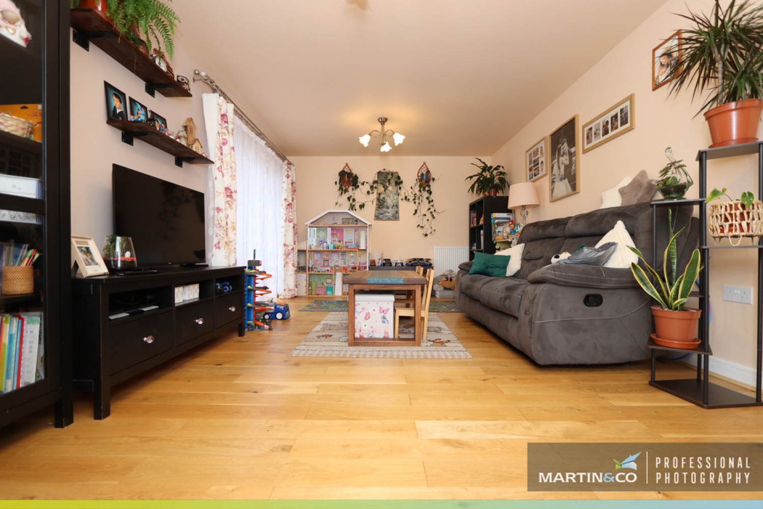 4 bedroom House in Puddlers Row, Rogerstone