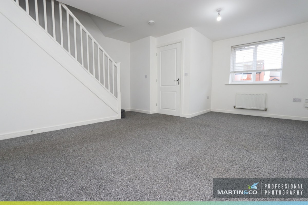 Hot Mill Close, Glan Llyn