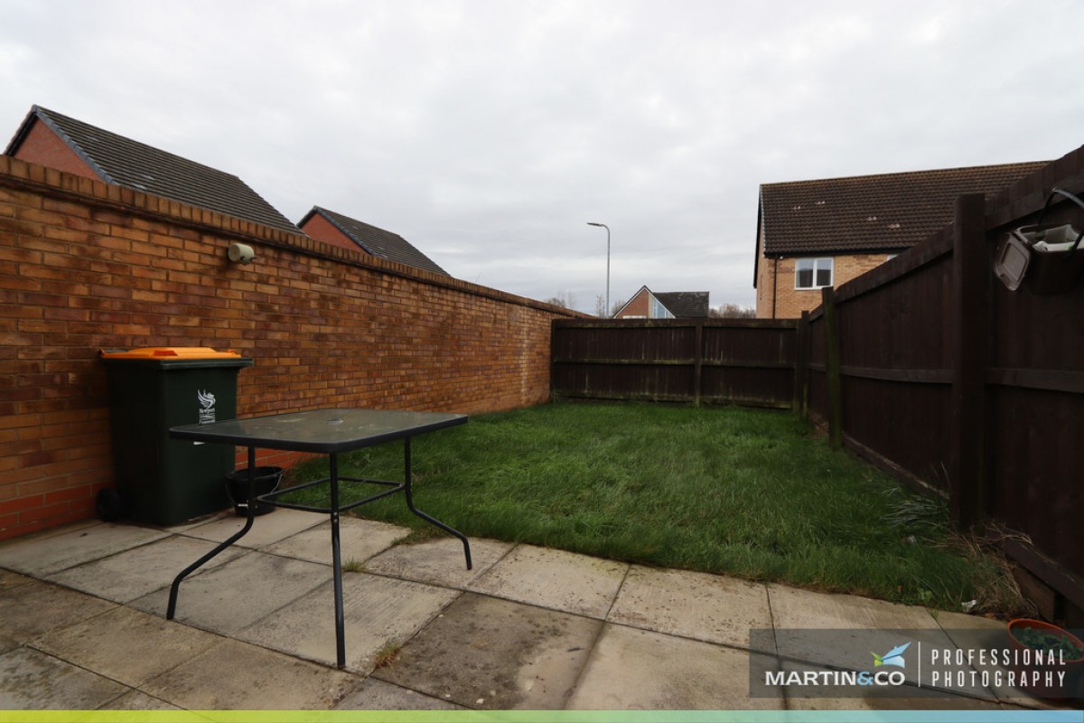 Hot Mill Close, Glan Llyn