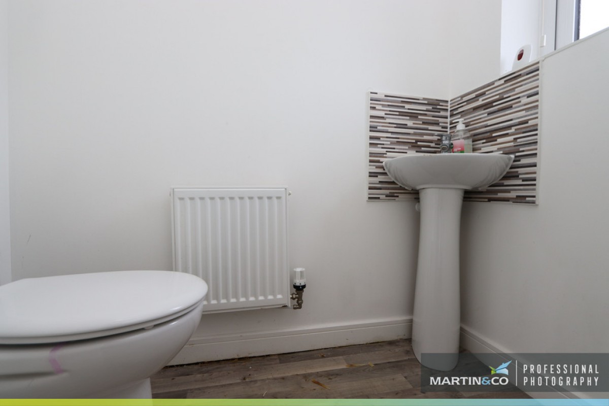 Hot Mill Close, Glan Llyn