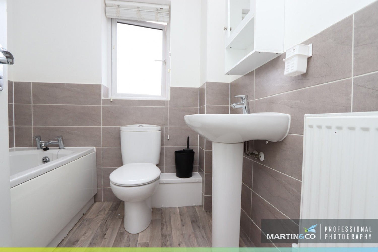 Hot Mill Close, Glan Llyn