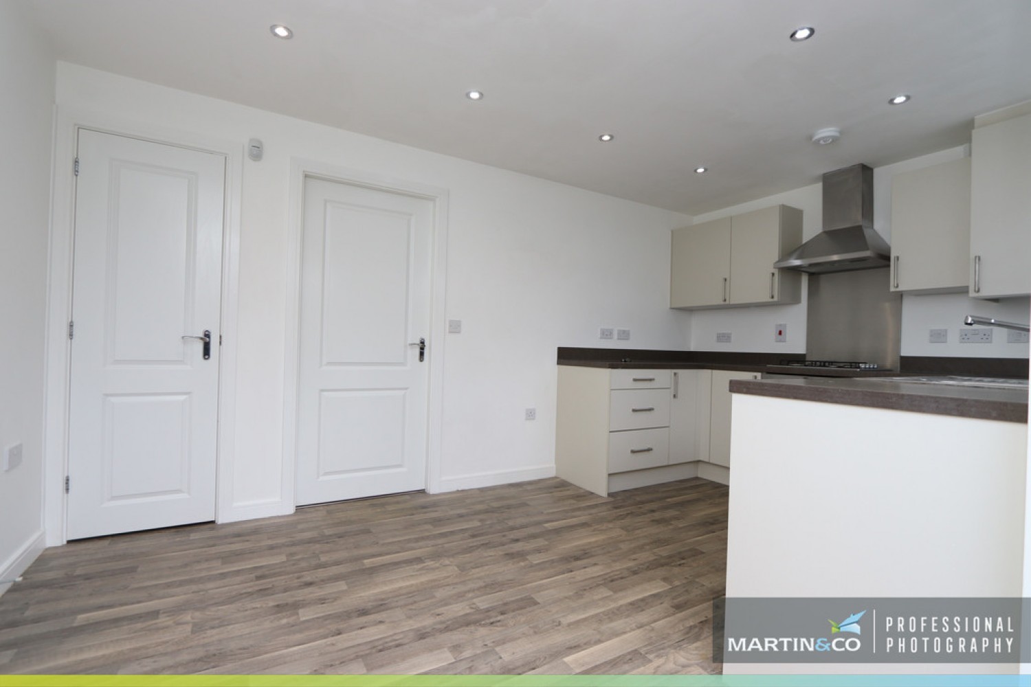 Hot Mill Close, Glan Llyn