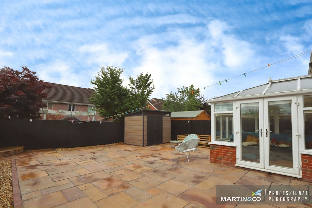 Barnard Way, Church Village