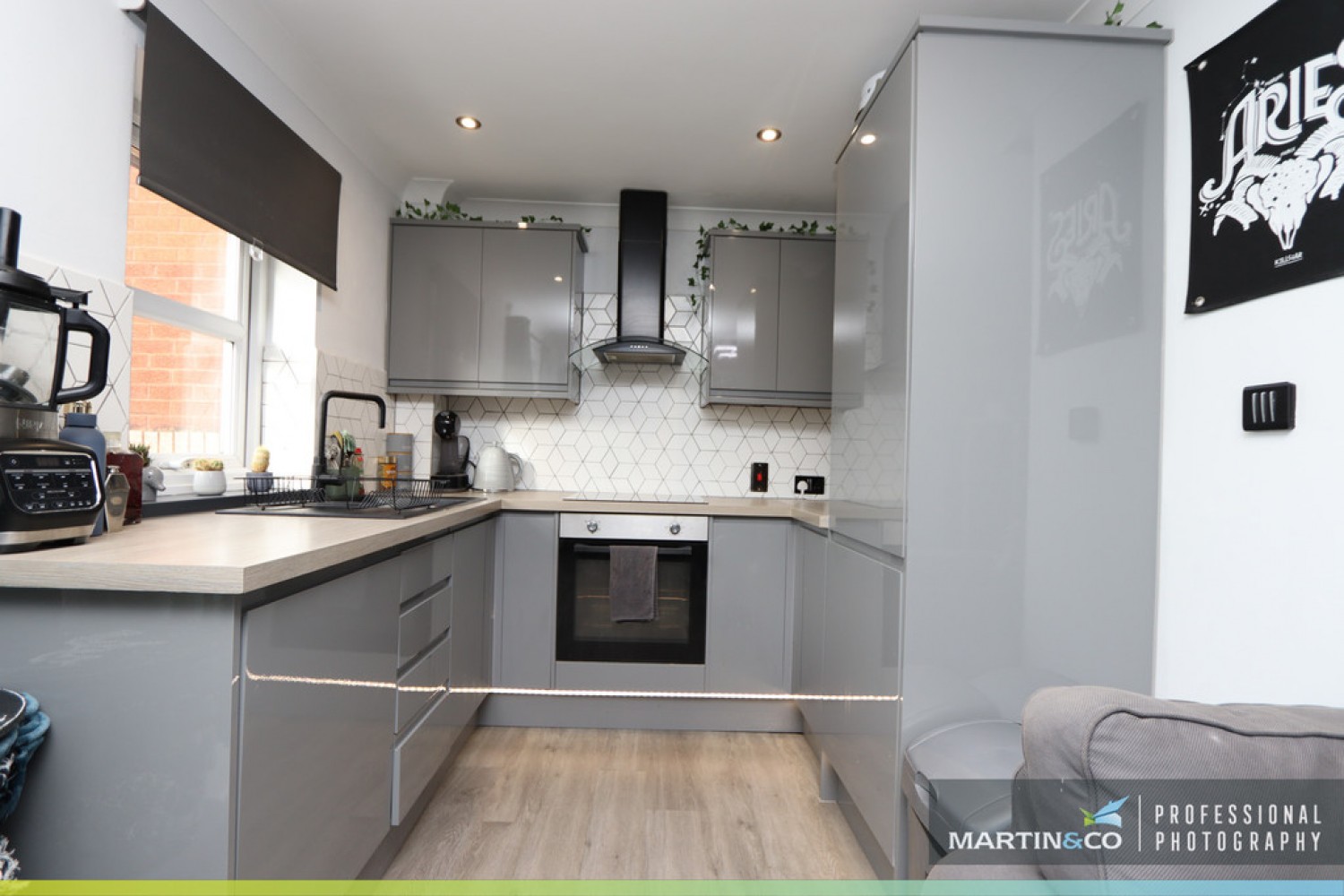 2 bedroom Flat in Windsor Mews, Adamsdown