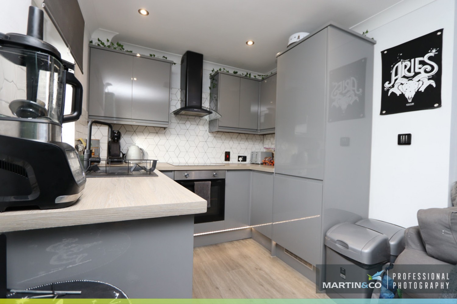 2 bedroom Flat in Windsor Mews, Adamsdown