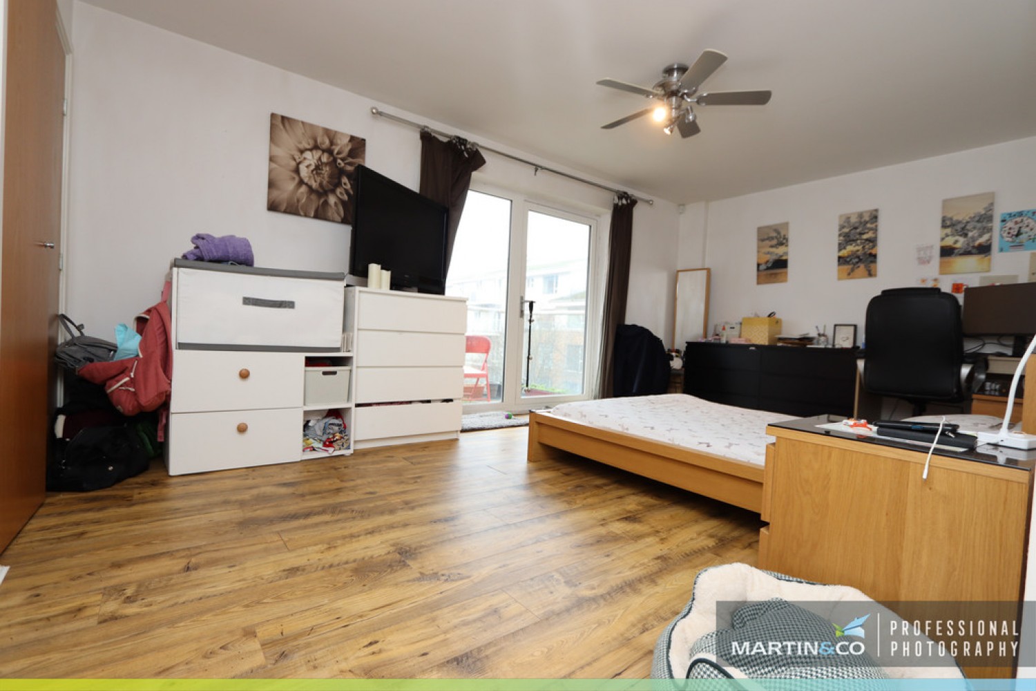 2 bedroom Flat for Sale Ezel Court, Century Wharf