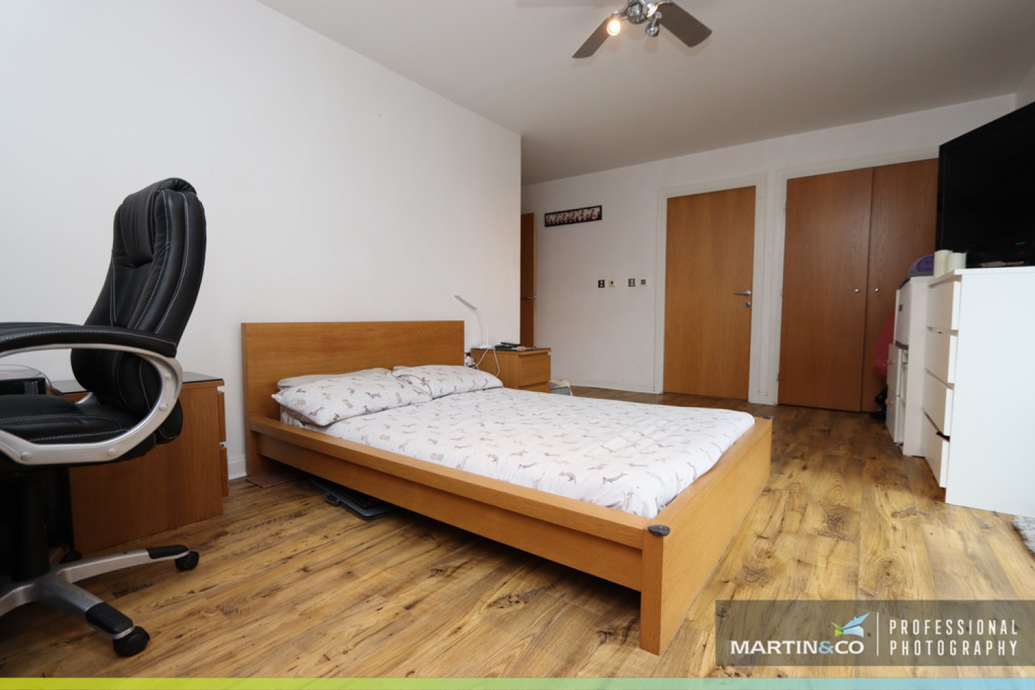 2 bedroom Flat for Sale Ezel Court, Century Wharf